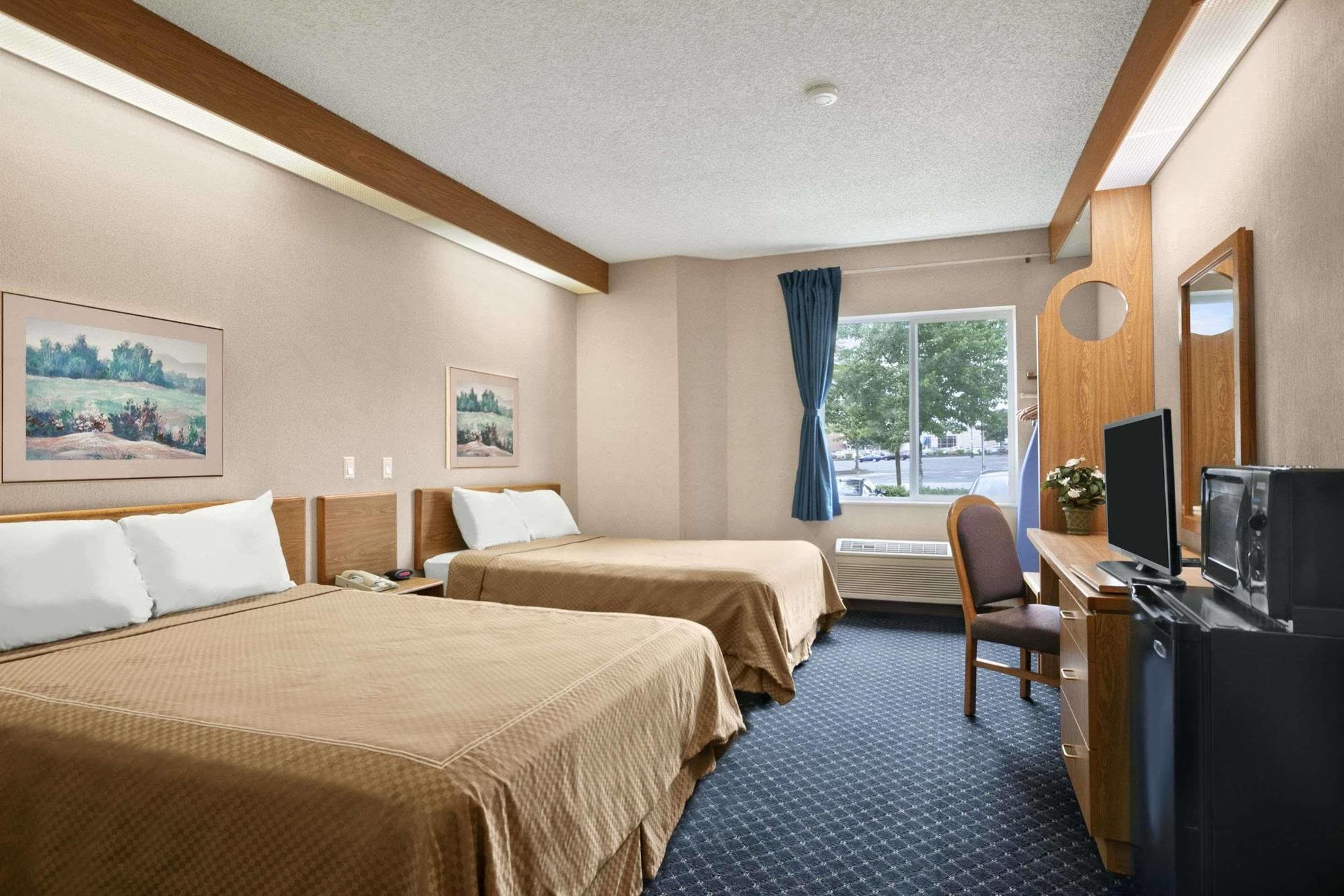 Howard Johnson By Wyndham Vancouver Hotel & Suites المظهر الخارجي الصورة